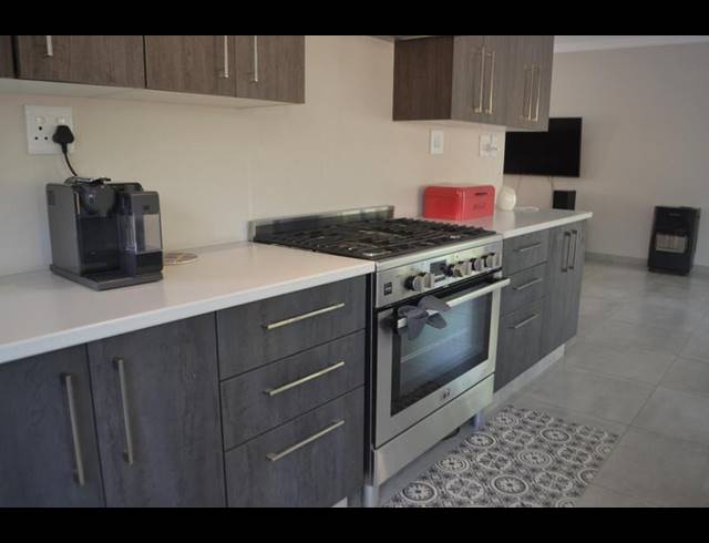 4 BEDROOM HOUSE FOR SALE IN RUIMSIG